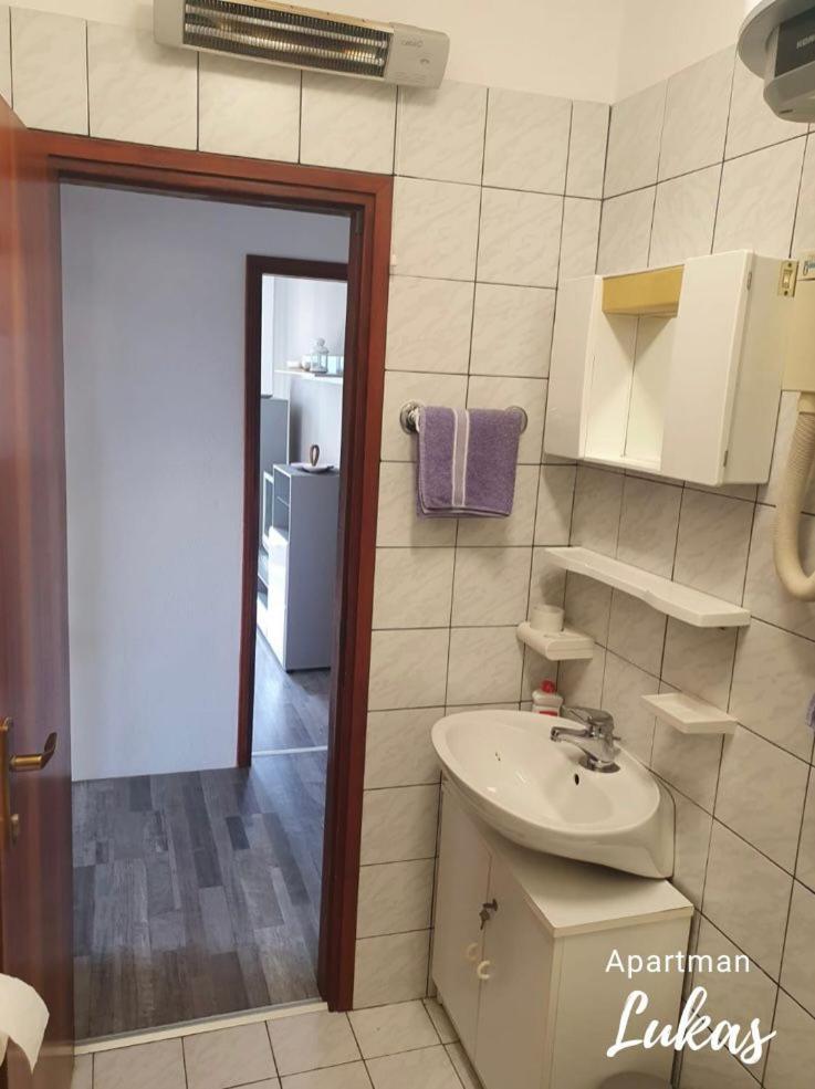 Apartmani Mazzarolli Jadranovo Room photo