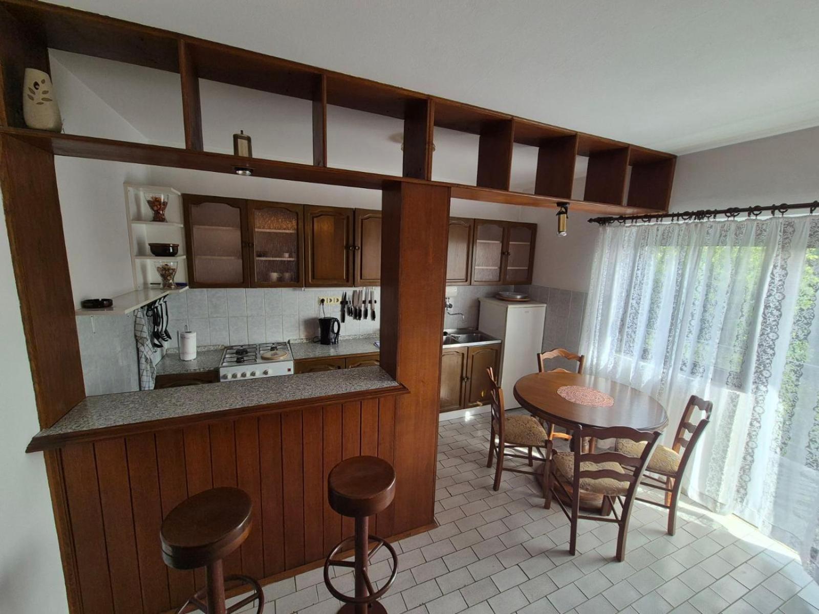 Apartmani Mazzarolli Jadranovo Exterior photo